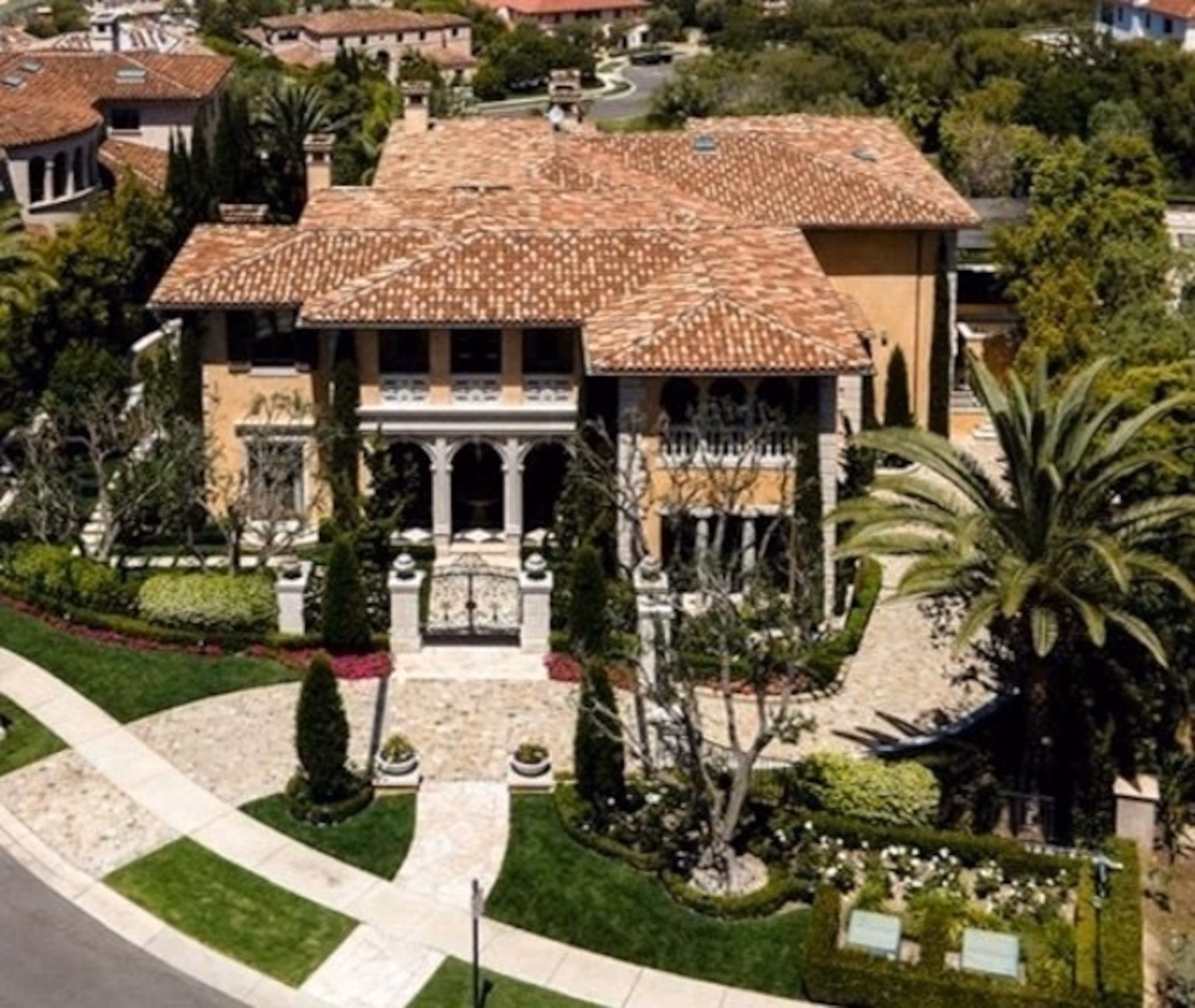 California CEO blamed for selling computer gear to Iran, funding a mansion 8
