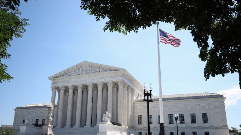 Supreme Court Permits Alabama to Employ Republican-Favored Voting Districts 8