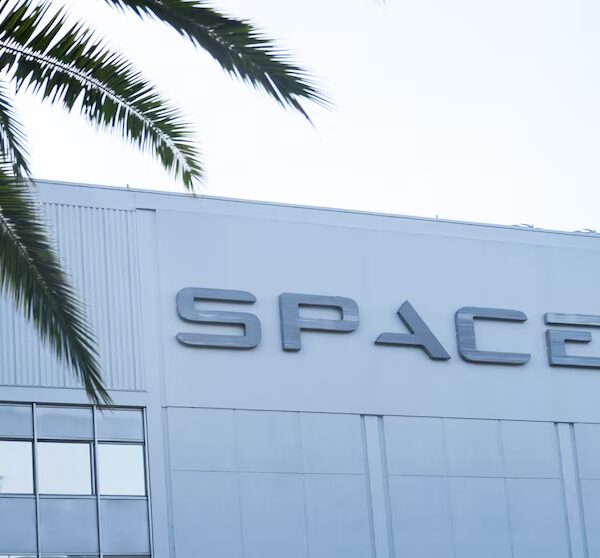 SpaceX azioni in forte rialzo rispetto al prezzo dell’IPO. Ecco i motivi