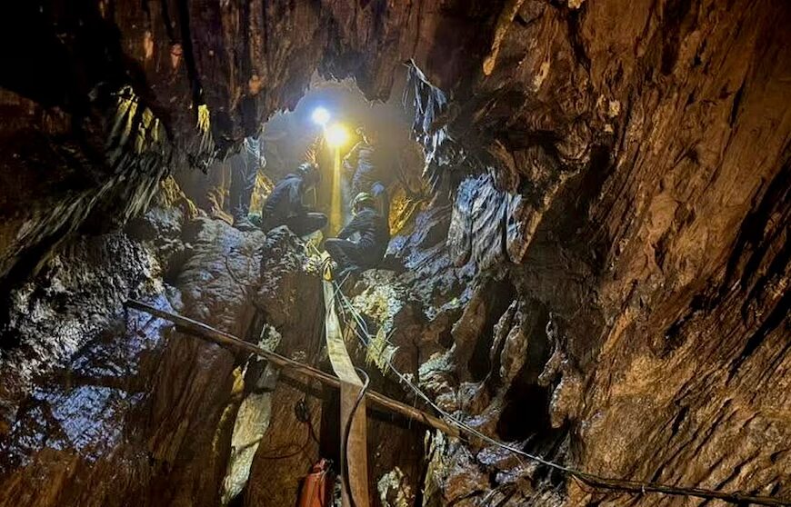 HOME 27 Les secouristes dans la grotte du Laos rapportent un “bruit de coups”…
