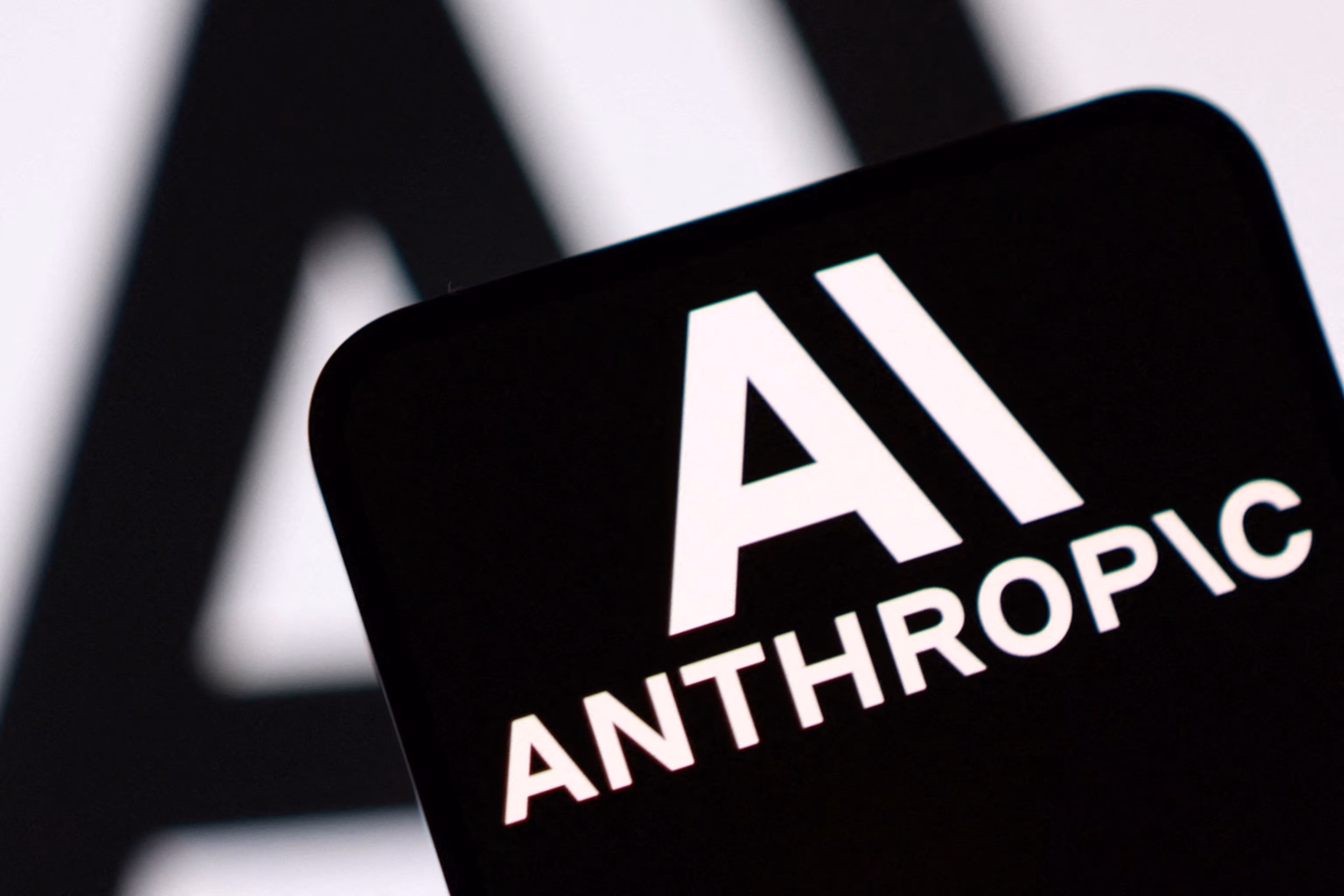 Anthropic CEO Pide Mayor Regulación de la IA 7