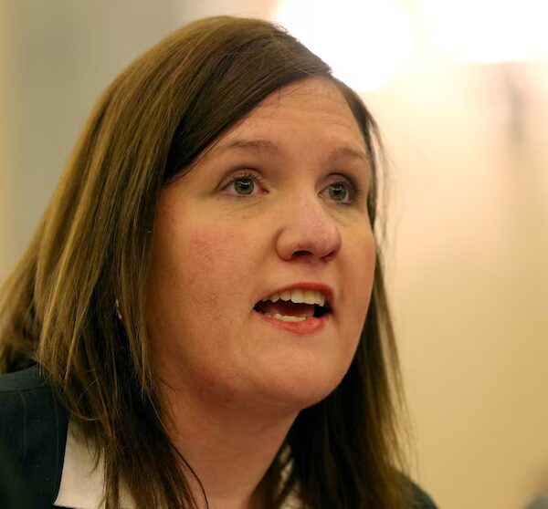 Supreme Court rules against independent agencies, allows Trump to dismiss FTC commissioner