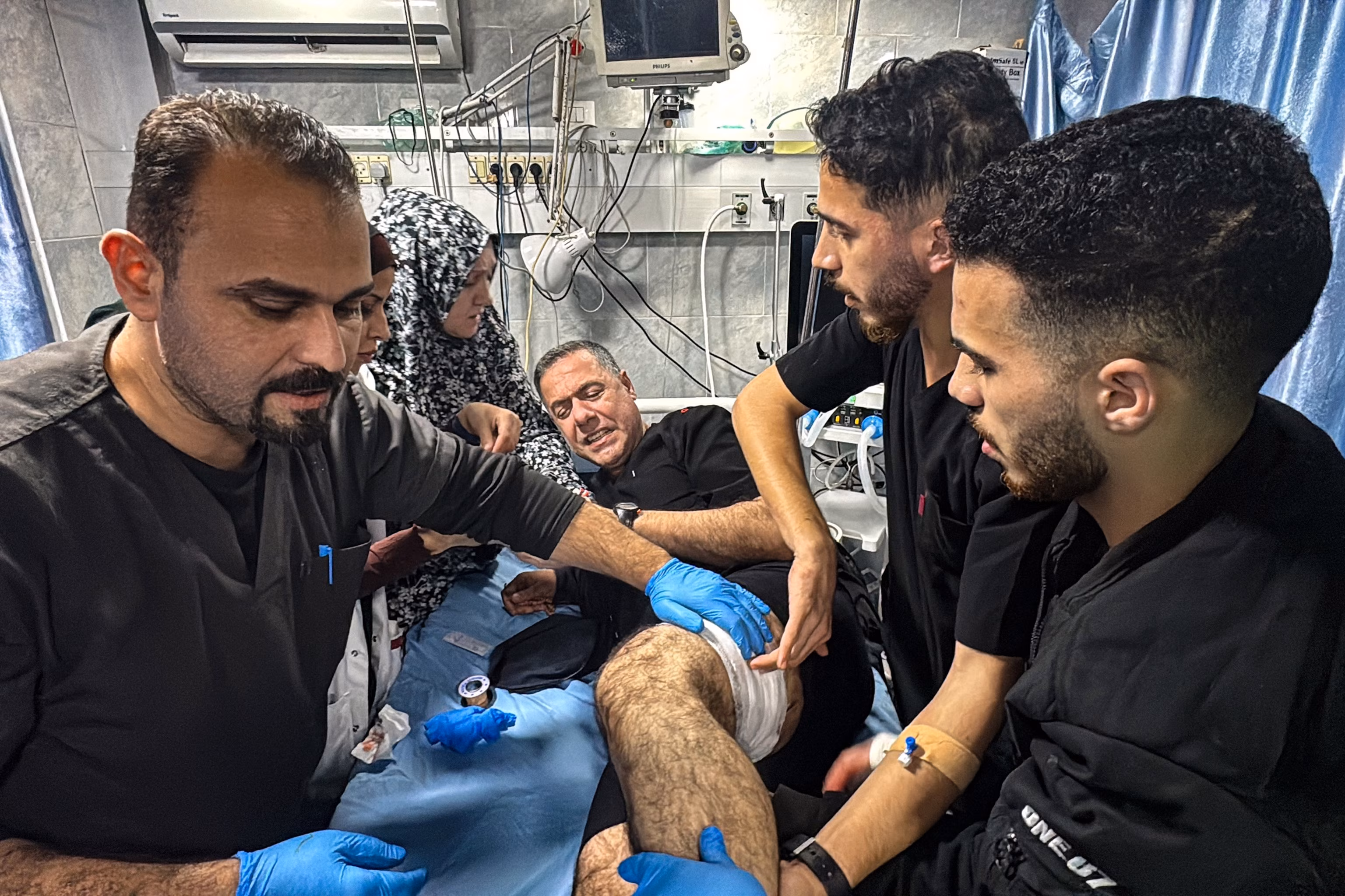 ‘متى سأعود إلى وطني؟’ طبيب فلسطيني بارز قيد الاحتجاز في إسرائيل لما يقارب 16 شهراً دون توجيه اتهامات 10