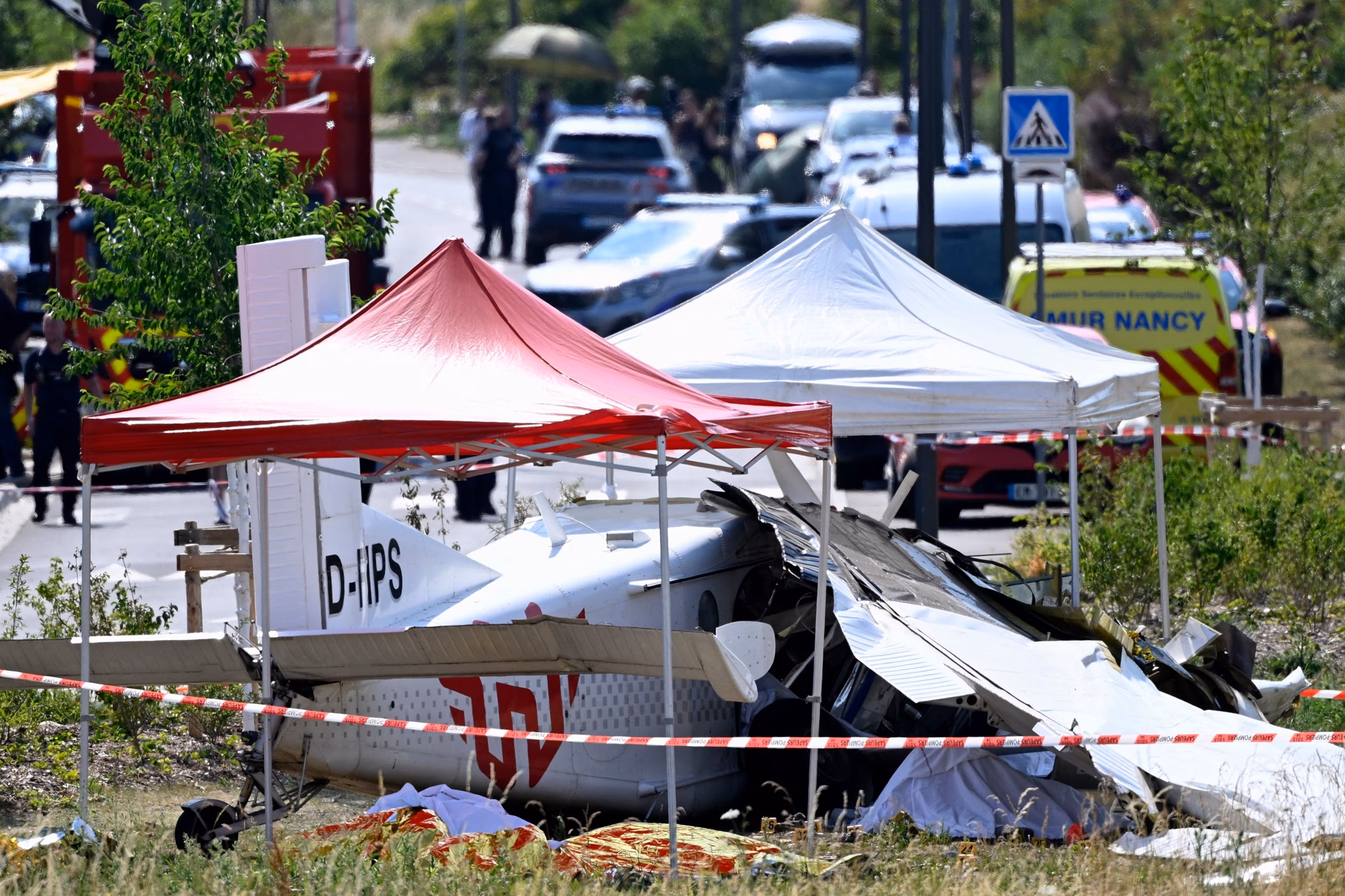 French officials confirm 11 fatalities in a skydiving aircraft accident. 6