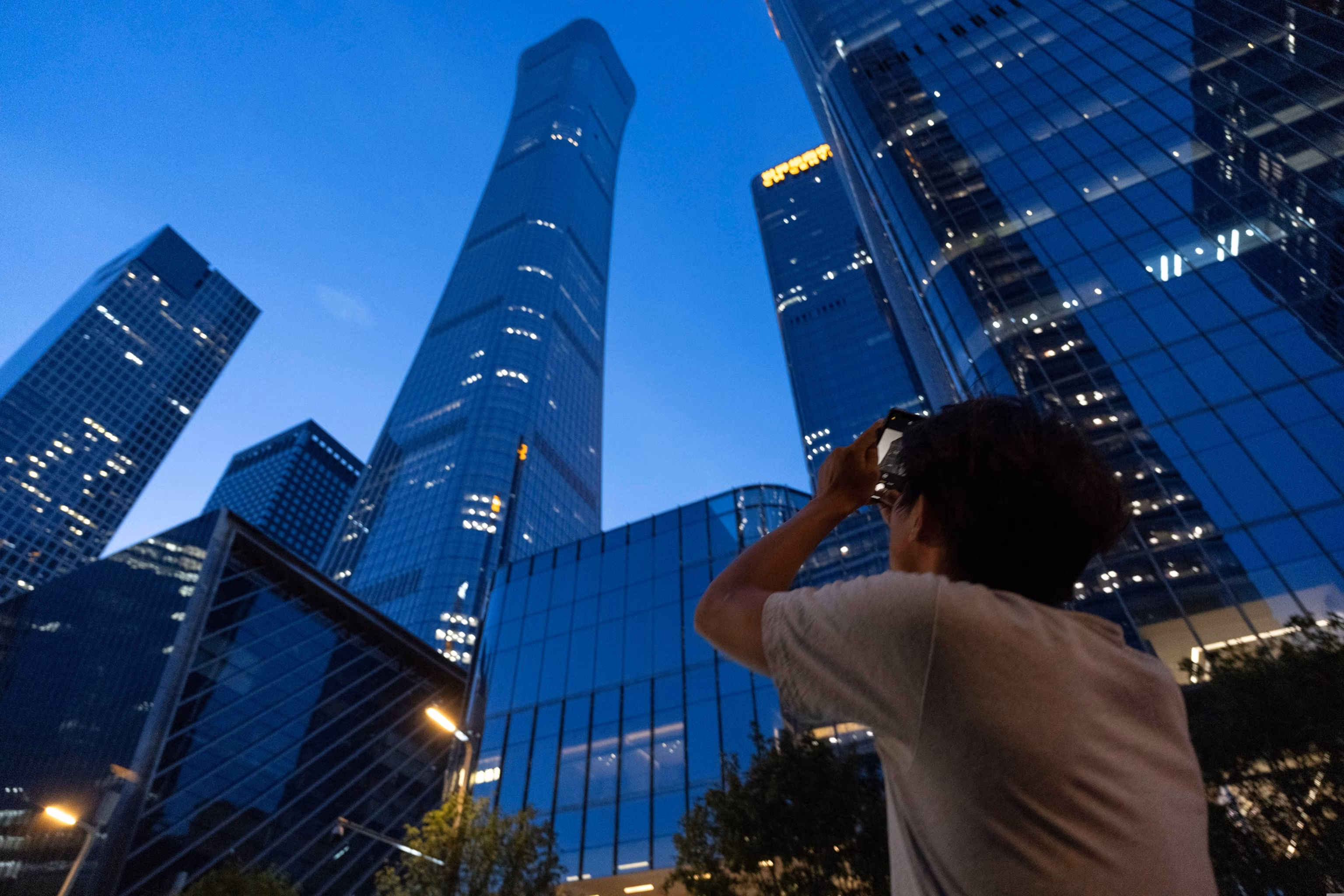 Small aircraft collides with Beijing's highest skyscraper 12