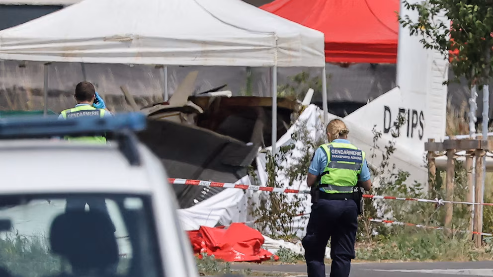 French officials confirm 11 fatalities in a skydiving aircraft accident. 5