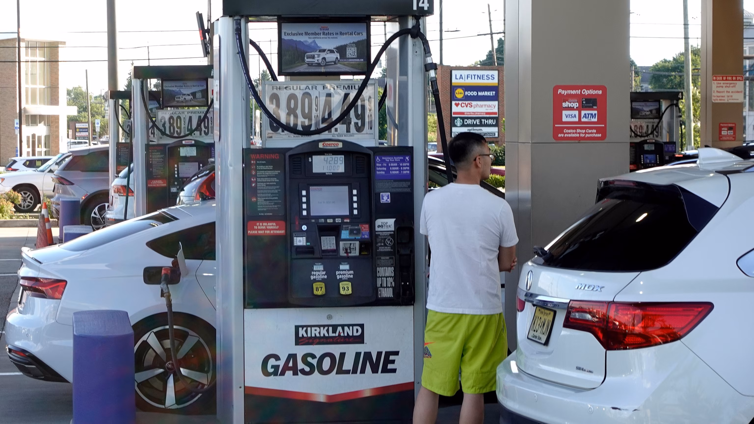 Will gas prices continue to drop? Experts share their thoughts 6