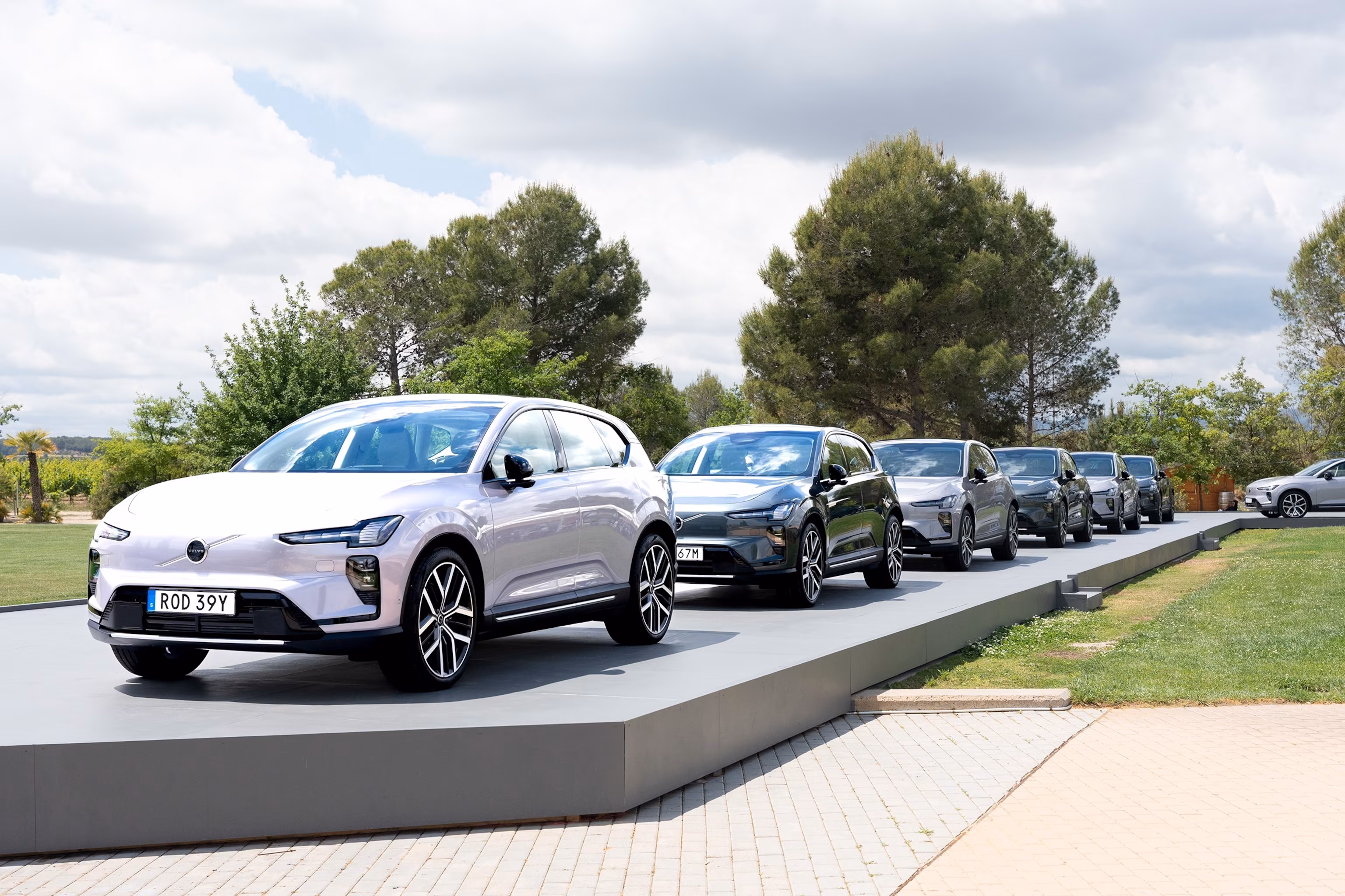 Volvo EX60 et Rivian R2 sont là. Ce qu'il faut savoir sur ces véhicules électriques révolutionnaires 14