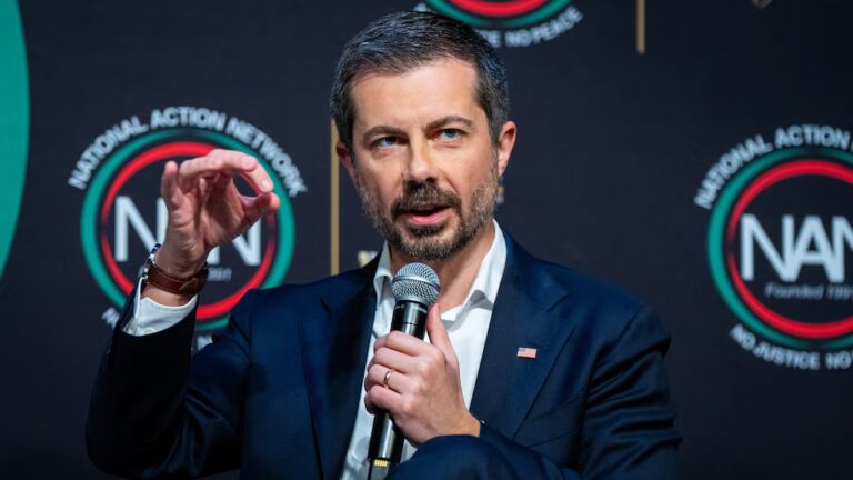 Pete Buttigieg und seine Kinder waren Ziel eines Swatting-Anrufs durch den Kinderschutzdienst: Polizei 6