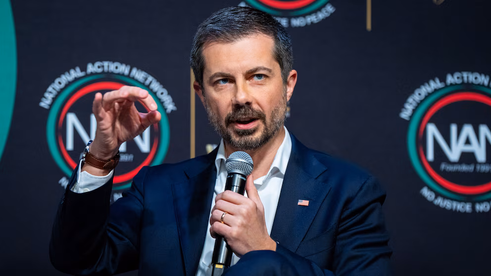 Pete Buttigieg und seine Kinder waren Ziel eines Swatting-Anrufs durch den Kinderschutzdienst: Polizei 4