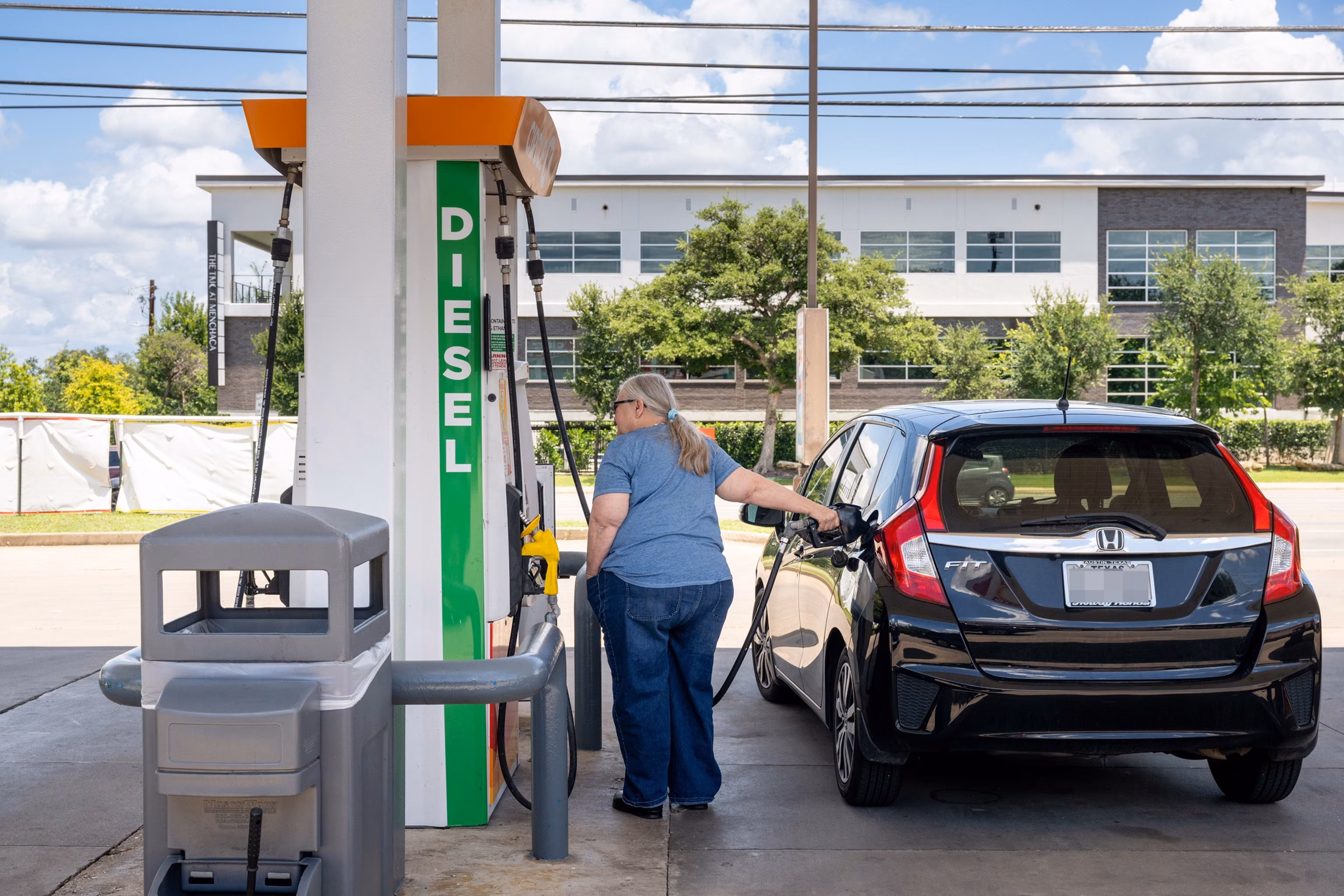 Global oil prices hit their lowest point since before the Iran War 5