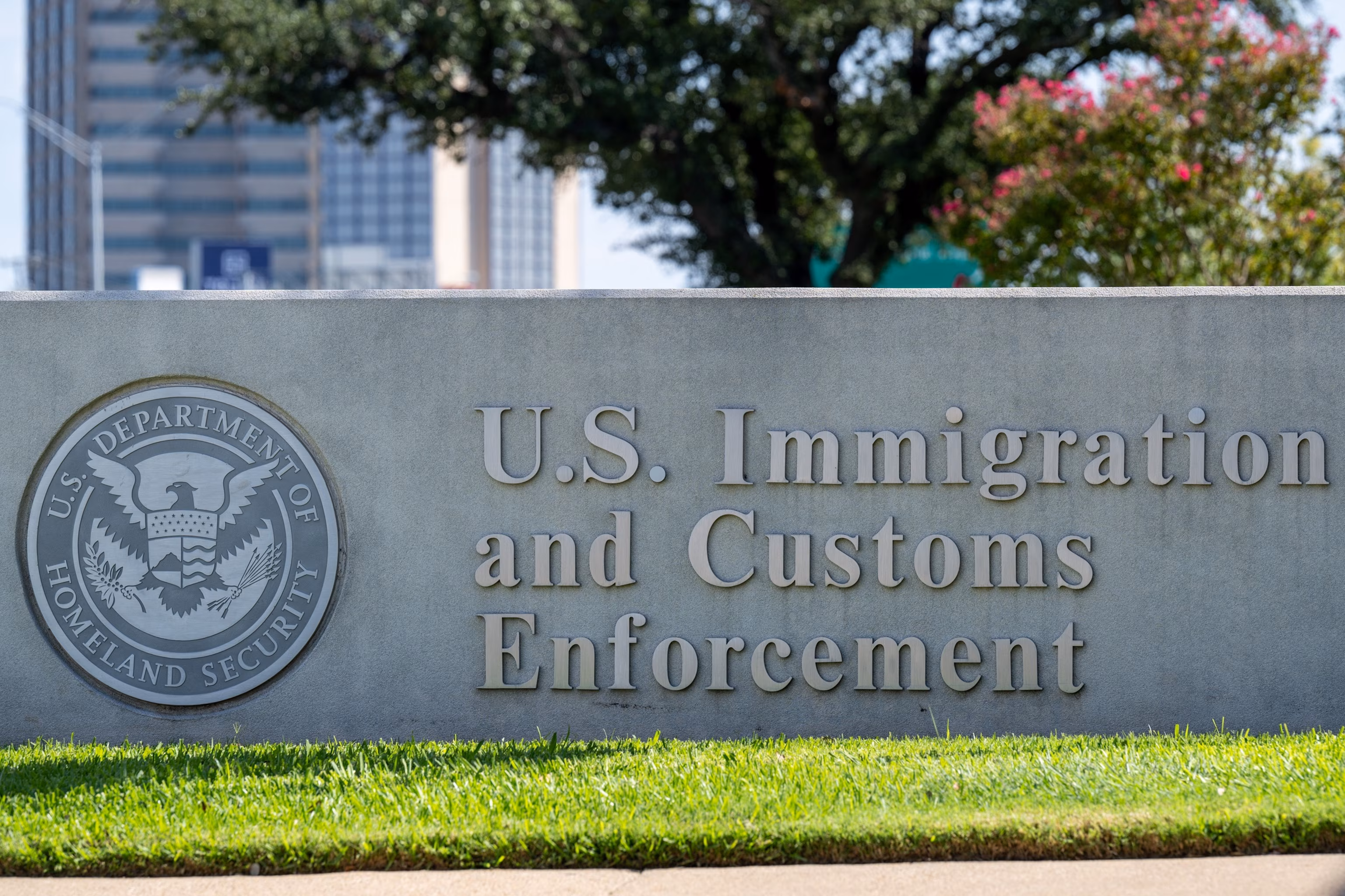 Trump nomina Lance Schroyer como nuevo director propuesto de ICE 6 Trump nomina Lance Schroyer como nuevo director propuesto de ICE 6
