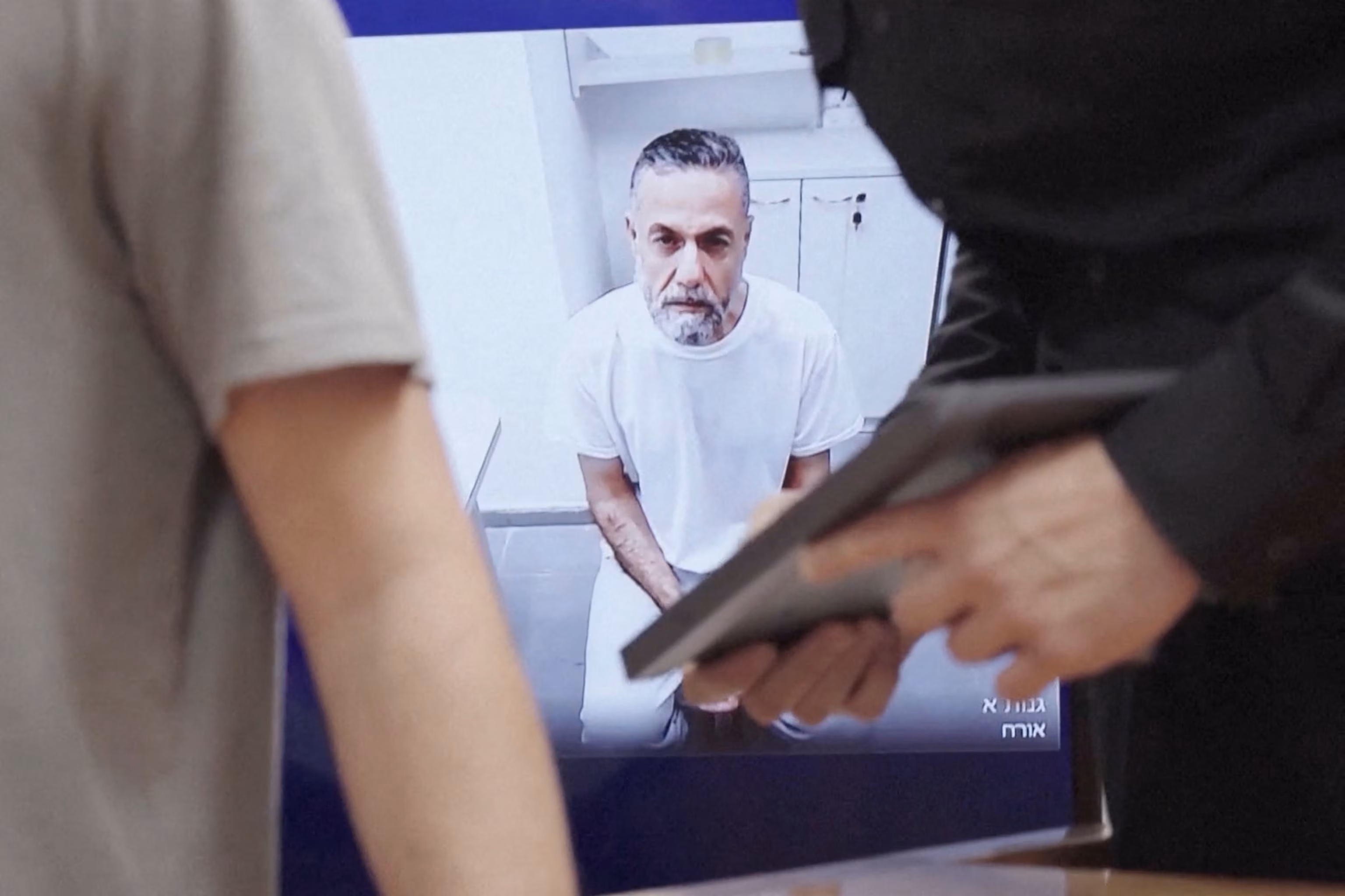 ‘متى سأعود إلى وطني؟’ طبيب فلسطيني بارز قيد الاحتجاز في إسرائيل لما يقارب 16 شهراً دون توجيه اتهامات 11