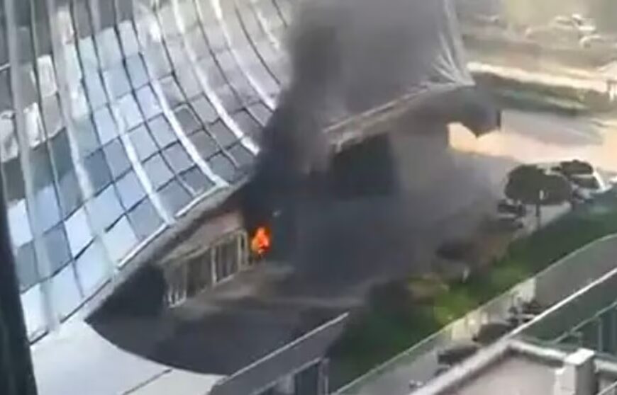 HOME 18 Small aircraft collides with Beijing’s highest skyscraper