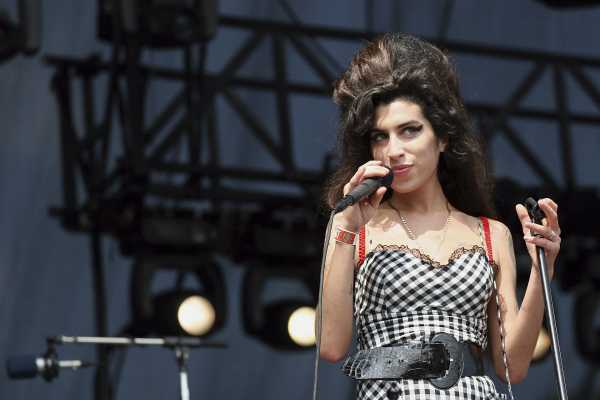 Amy Winehouse is going on tour: The dead celebrity hologram industry, explained