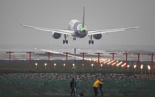 China’s Third Prototype of C919 Passenger Jet Completes First Test Flight