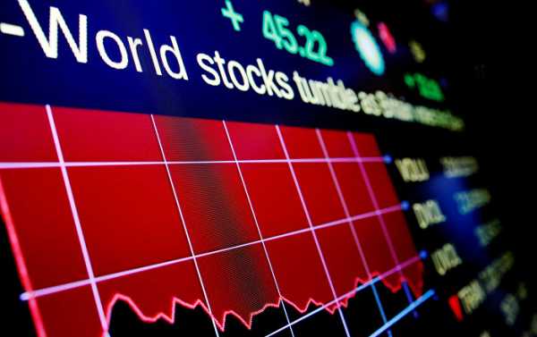 US Market Indexes Fall Amid Expected Global Economic Slow Down