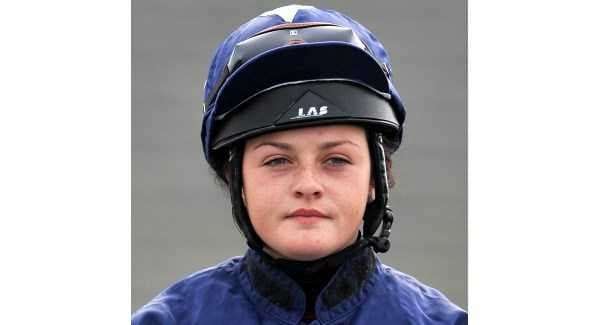 Jockey Laura Barry (25) laid to rest