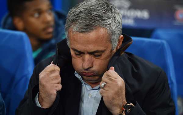 Fans Demand Man Utd Boss Jose Mourinho Be Sacked Over Team Criticism
